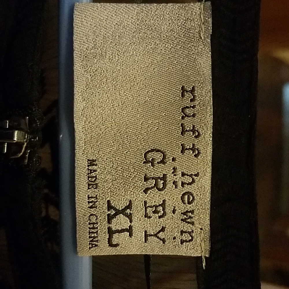 Top - Picture 2 of 4